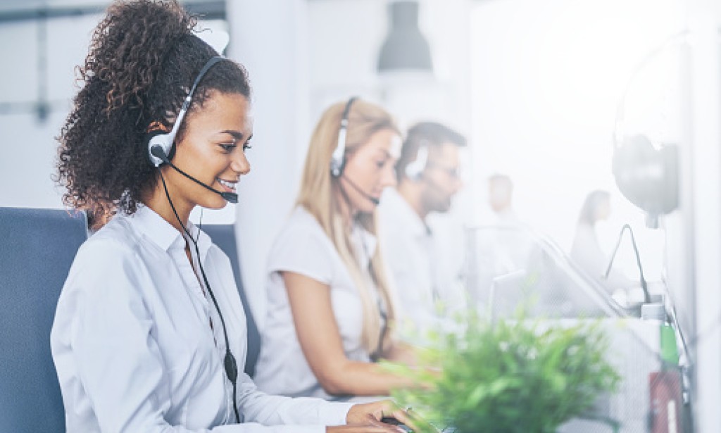 Do Free web hosting companies provide support?