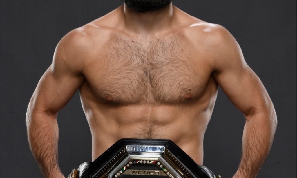 UFC Champion Khabib Sent a special message to Maulana Tariq Jameel