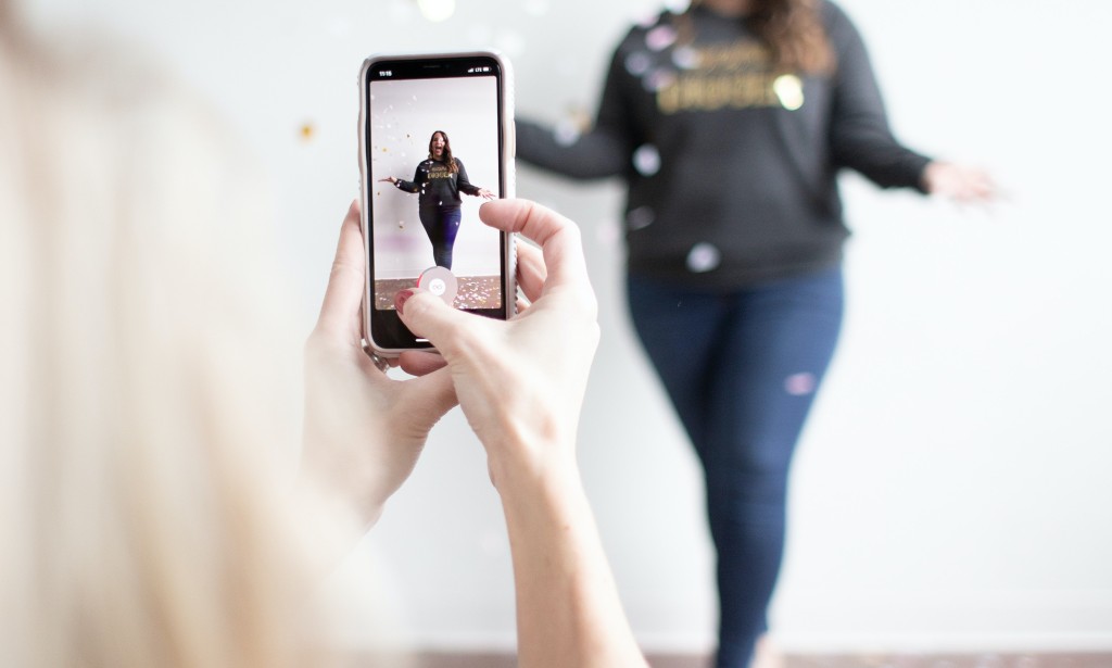 Some basic types of ads and tips to use for making your business grow with TikTok