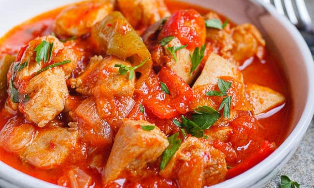 Hearty Comfort: A Recipe for Homemade Chicken Stew