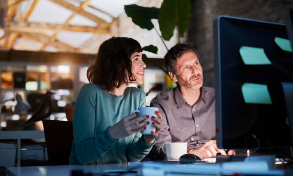 Title: Navigating the Early Challenges: A Guide for First-time Entrepreneurs