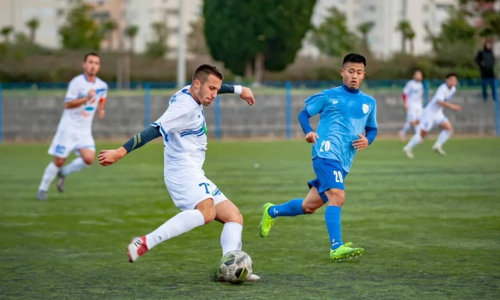 Step by Step Soccer Moves playing football this article helps you so much