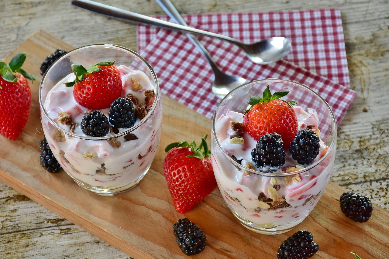 Healthy yoghurt with berries