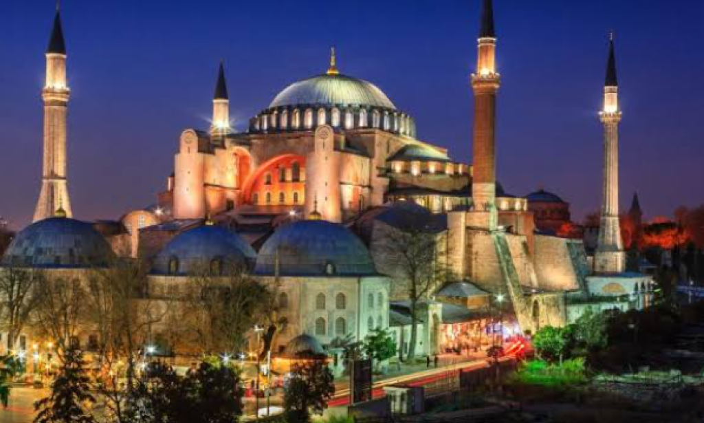 O city of unbelievable, Istanbul History, your والوال است استthan, Istanbul Napoleen really said that if the world is a country, his capital will be ashable to be Istanbul.