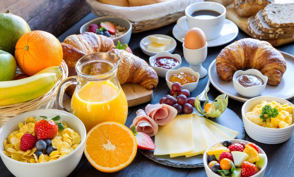 The Significance of Breakfast for Ideal Wellbeing: A Complete Aide