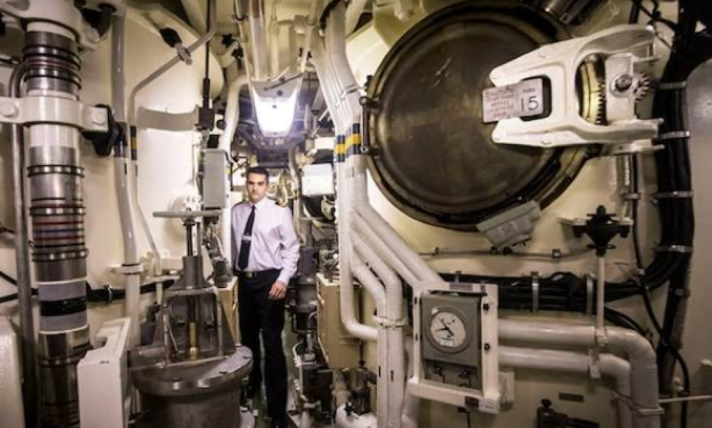 How is life inside an atomic submarine?    Presently, where six and a half million individuals on the planet