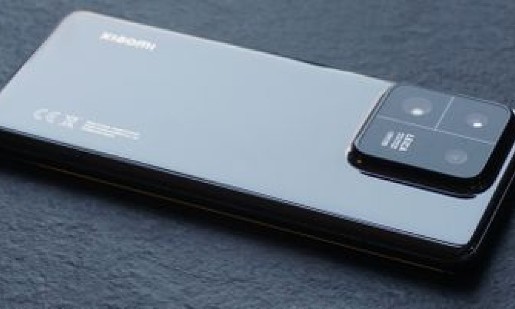 "Xiaomi 13 Pro: Redefining Mobile Photography and Performance"