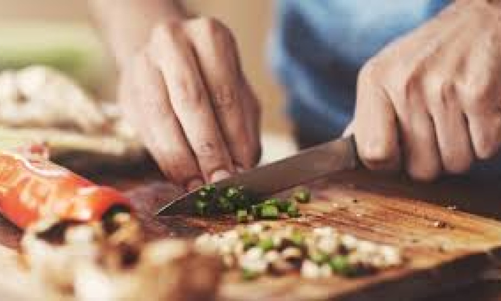 Nourishing the Heart: A Comprehensive Guide to the Best Foods for Heart Health