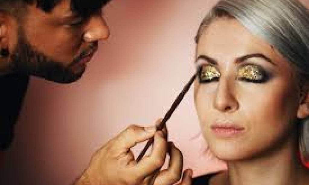 Master the Art of Flawless Makeup in Easy Steps master flawless makeup