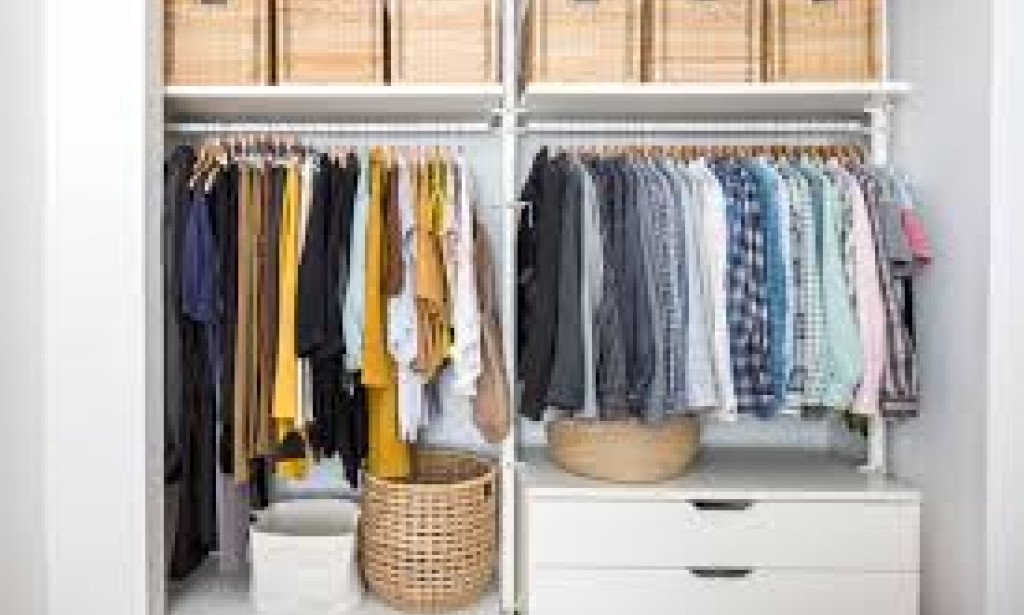 From Chaos to Curated: Decluttering and Organizing Your Closet