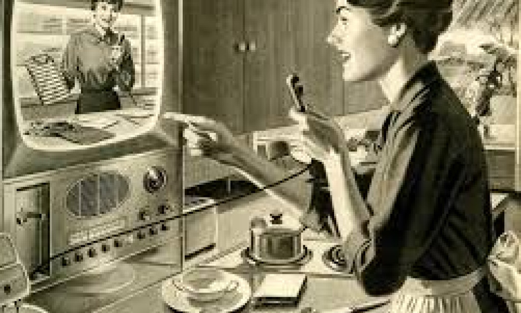 The Evolution of E-Commerce: Transforming the Retail Landscape