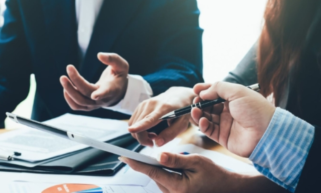 Build Confidence as a New Business Owner: Proven Tips thrive in their journey.