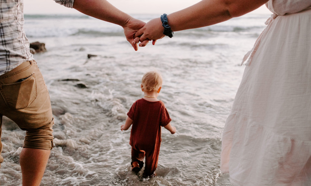 Love, Diapers & Dates: Balancing Parenting & Romance  learns how to multitask.